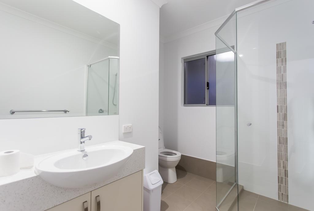 Reflections By Rockingham Apartments Chambre photo
